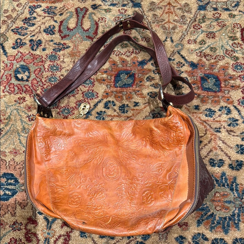 Marino Orlandi Brown and Tan Leather Shoulder Bag with Classic Design